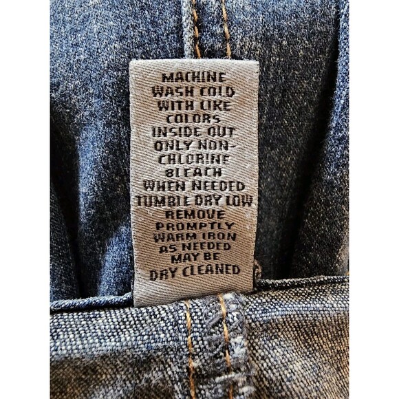 Chico's Platinum Capri Womens Blue Denim Capris Size 2 - Picture 6 of 8